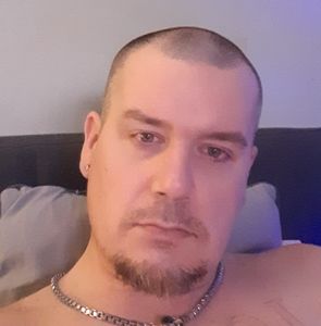 Meet your Posher, Larry